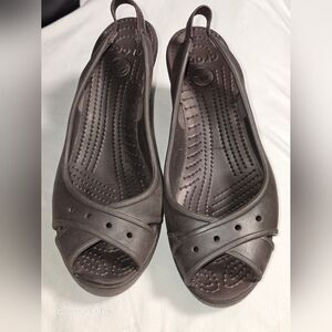 Crocs * Brown Farrah Wedge Heel Slip On *  Size 8 * Sling Back Peep Toe